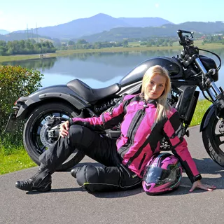 Preklopna moto čelada W-TEC Pezzon Magenta - roza-črna