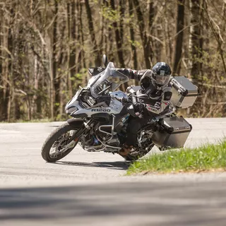 Preklopna moto čelada W-TEC Vexamo V270 - bela