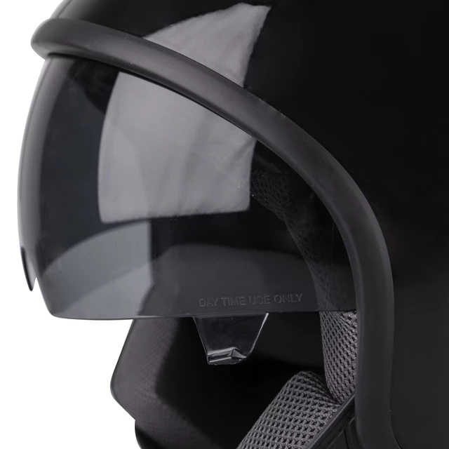 Moto čelada za skuter W-TEC FS-710S Revolt Black - Črna z zvezdo