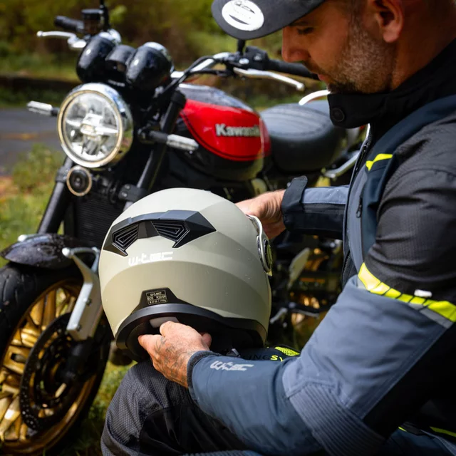 Preklopna enduro čelada W-TEC Biscaia P/J - črna-mat