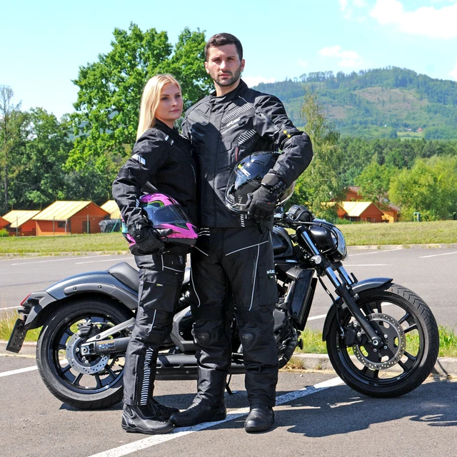 Moto čelada W-TEC YM-925 Magenta - roza-črna