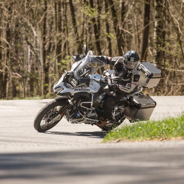 Preklopna moto čelada W-TEC Vexamo V270 - bela