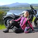 Preklopna moto čelada W-TEC Pezzon Magenta - roza-črna