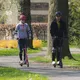 Električni skiro inSPORTline Skootie - črna